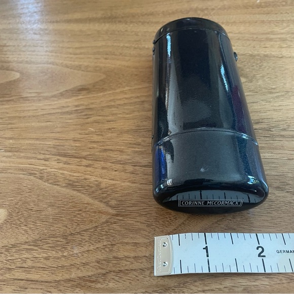 New hard shell Corinne McCormack case - Picture 3 of 9